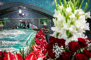 مراسم تعویض پرچم گنبد و پوش ضریح حرم مطهر ثامن الحجج (ع)