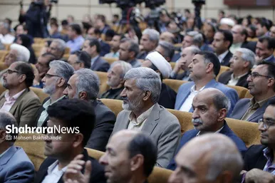گزارش تصویری | همایش «نهضت توسعه عدالت آموزشی با رویکرد محرومیت‌زدایی از فضاها و تجهیزات آموزشی و کیفیت‌بخشی با مشارکت مردم» با حضور رئیس‌جمهور