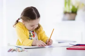 میزان مشارکت والدین در نوشتن تکالیف بچه&zwnj;ها چقدر است؟