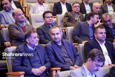 گزارش تصویری | آیین رونمایی و تحویل ۴۲ دستگاه خودروی سنگین خدمات عمومی به شهرداری‌های خراسان رضوی