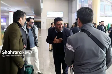 گزارش تصویری | استقبال از تیم ستارگان ۹۸ در فرودگاه مشهد