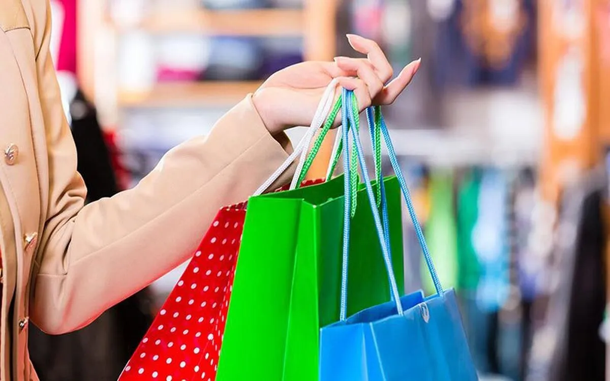 ساختن روزی خوش با بازارگردی با مادر
