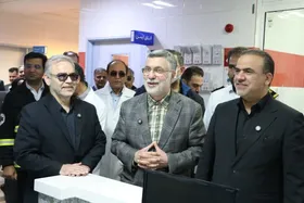 وزیر بهداشت: ظرفیت&zwnj;های کشور برای خدمات در شرایط بحرانی بسیج شده است