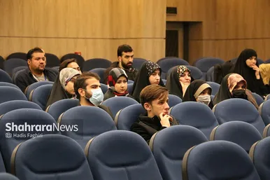 دومین روز برگزاری رویداد رسانه‌ای رج در کارخانه نورآوری مشهد