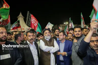 گزارش تصویری | بیعت مهاجران افغانستانی با حضور در عرصه میدان شهدای مشهد با رهبر انقلاب اسلامی