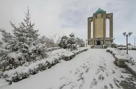 آیا مدارس، ادارات و دانشگاه&zwnj;های همدان در روز دوشنبه (۲۶ آذر ۱۴۰۳) تعطیل است؟