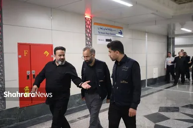 گزارش تصویری | بازدید شهردار مشهد مقدس از نحوه خدمات‌رسانی به زائرین امام مهربانی‌ها در نقاط مختلف شهر