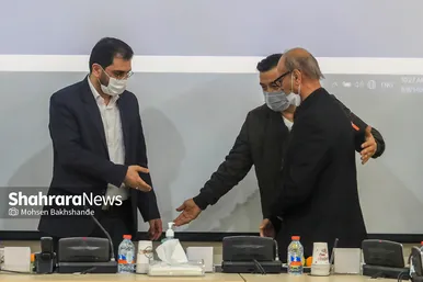 تجلیل از خداداد عزیزی ورزشکار مشهدی