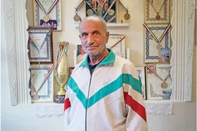 من مالک اولین خاور مشهد هستم