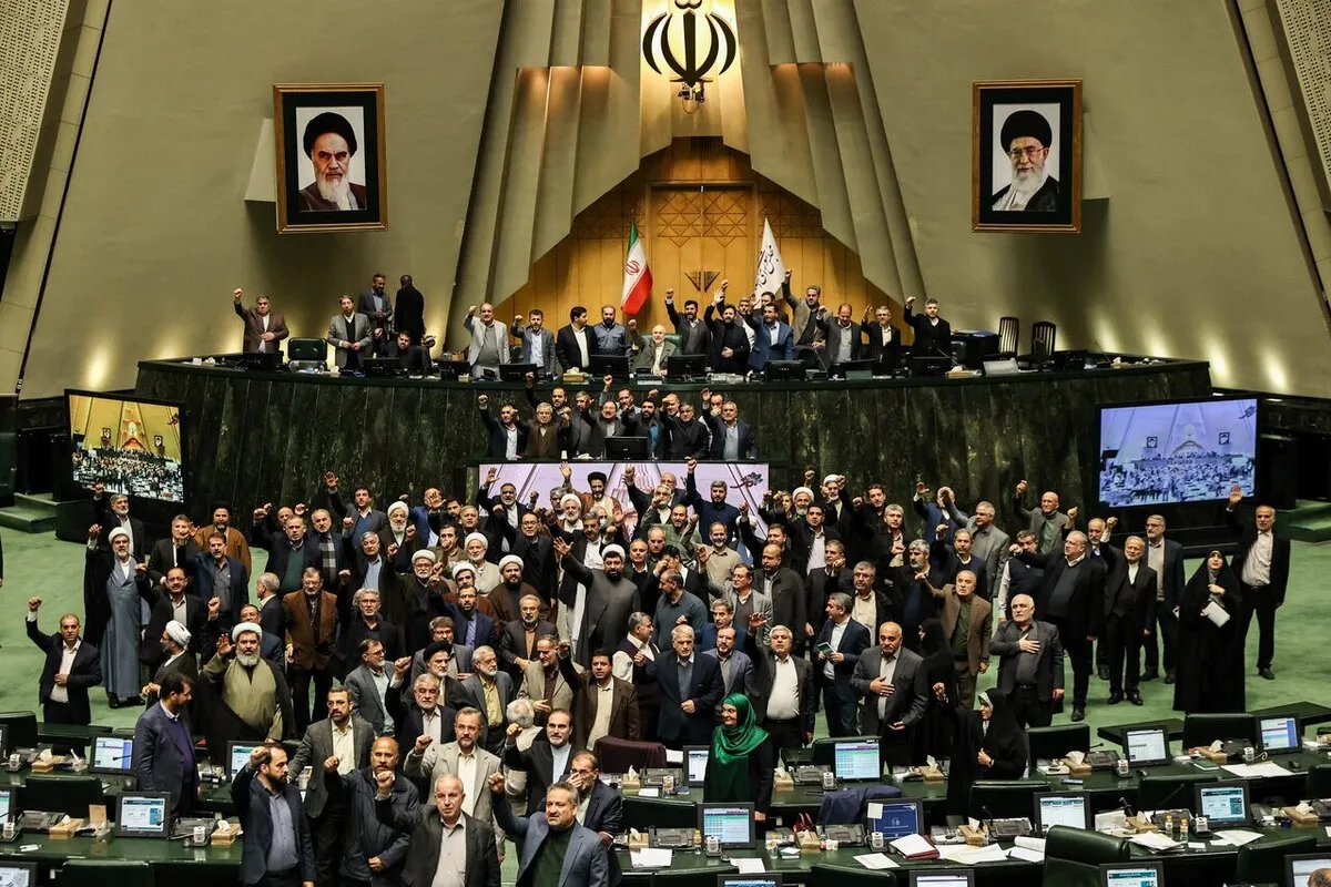 نمایندگان مجلس با صدور بیانیه ای از ملت بصیر در برابر فتنه تروریستی آمریکا و اسرائیل قدردانی کردند