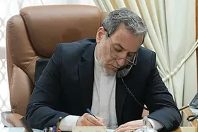 گفت&zwnj;وگوی تلفنی عراقچی با وزرای خارجه اتریش و یونان