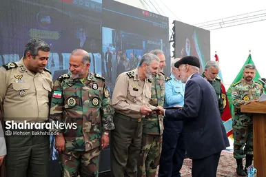مراسم بهره برداری از طرح ۸۸۸ واحدی منازل سازمانی ارتش در مشهد