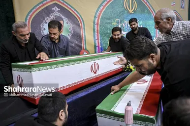 گزارش تصویری | مراسم وداع با پیکر مطهر شهدای سنگر خیابان