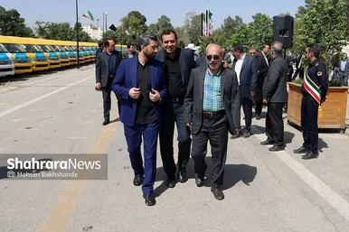 رونمایی از ١۵٠ دستگاه ون و اتوبوس با حضور وزیر کشور در مشهد