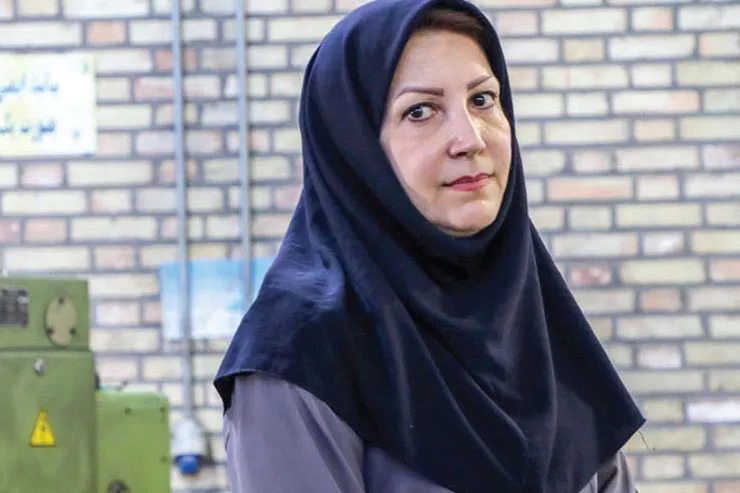 گفتگو با نادیا شایسته، تولیدکننده قطعات خودرو که بعد از فوت همسرش حرفه‌اش را ماندگار کرد