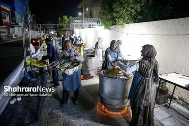 گزارش تصویری | نذر نان در مسیر کربلا