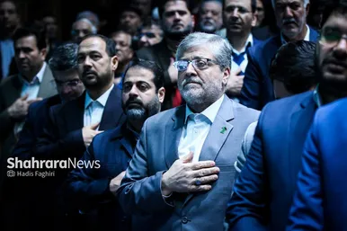 رویداد اعطای نشان مشهد از نمایی دیگر