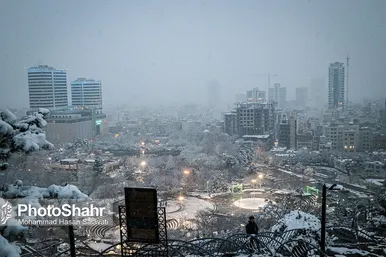 بارش اولین برف پاییزی در مشهدمقدس