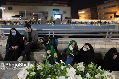مراسم احیاء شب قدر در عرصه میدان شهدا مشهد