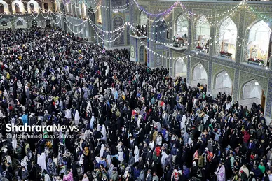 تحویل سال ۱۴۰۲ در حرم مطهر امام رضا (ع)