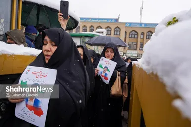 گزارش تصویری | تشییع پیکر شهدای مدافع امنیت در هوای برفی مشهد