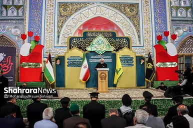 تصاویری از اجتماع مردمی در حرم امام رضا (ع) در پی شهادت سید حسن نصرالله