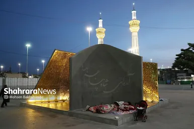حضور مردم مشهد در خیابان پس از وقوع زلزله
