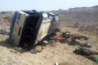 واژگونی اتوبوس مسافربری در غرب افغانستان ۴۴ کشته و زخمی برجای گذاشت