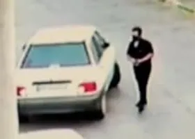 سرقت عجیب پراید یک خانم به بهانه کمک در مشهد + فیلم