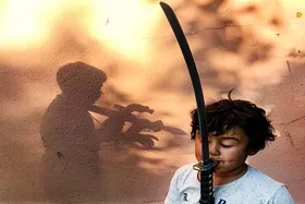شمشیرزن بی&zwnj;دست در واگن مترو