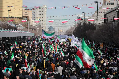 راهپیمایی 22 بهمن در مشهد - 3