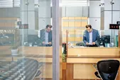آیا ادارات و بانک‌های مشهد و خراسان رضوی فردا (پنجشنبه، ۲۵ بهمن ۱۴۰۳) تعطیل است؟