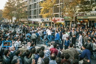 ۸ آذر ۱۳۷۶ روزی که ایران خندید
