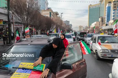 راهپیمایی خودرویی ۲۲ بهمن در مشهد