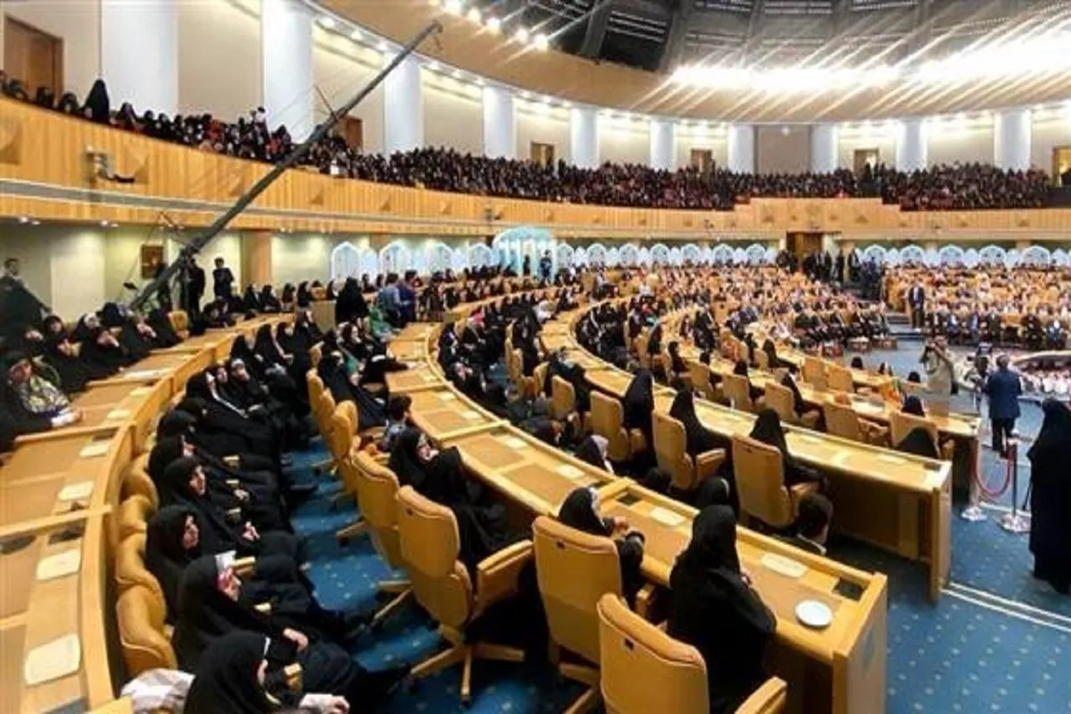 رقابت بانوان متسابق چهل و هشتمین دوره مسابقه‌های سراسری قرآن آغاز شد