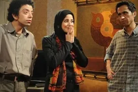 پخش سریال &laquo;پرانتز باز&raquo; با بازی اکبر عبدی از فردا (۲۳ مرداد ۱۴۰۵)