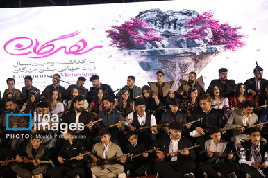 گزارش تصویری | جشن جهانی «مهرگان» در غار کرفتو