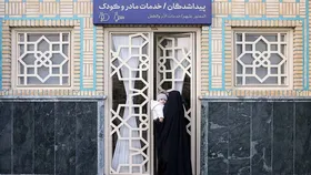 بازگشت ۲۷۰۰ زائر به آغوش خانواده در دفاتر پیداشدگان حرم مطهر رضوی