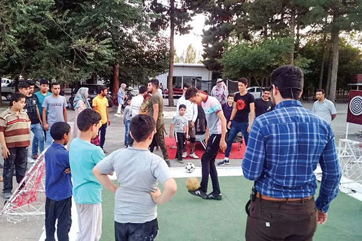 نشاط در دهه کرامت