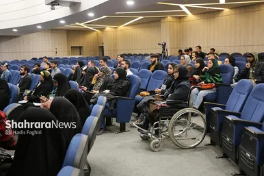 دومین روز برگزاری رویداد رسانه‌ای رج در کارخانه نورآوری مشهد