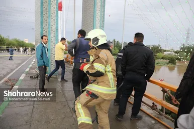 تصاویری از آب گرفتگی در میدان انقلاب اسلامی مشهد (۲۶ اردیبهشت ۱۴۰۳)