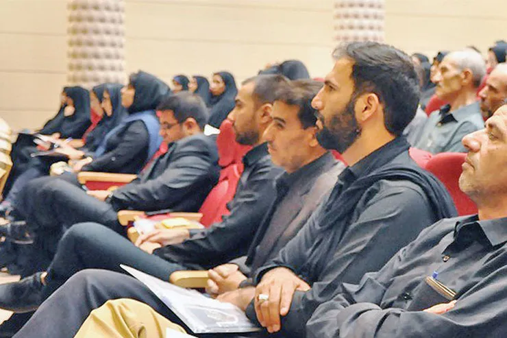 توانمندسازی بیش از ۳۰ نفر از منتخبان محلات