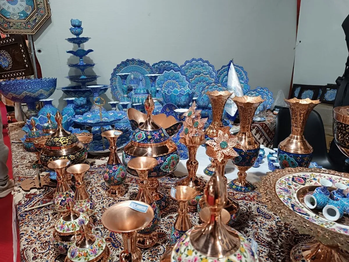 هجدهمین نمایشگاه بین‌المللی صنایع دستی و گردشگری آغاز شد| مشهدالرضا(ع) میزبان ۴۹۰ شرکت از ۳۲ استان کشور+ فیلم