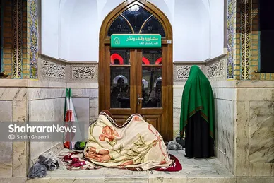 گزارش تصویری | مراسم احیای دومین شب قدر در حرم مطهر امام رضا (ع) -۲