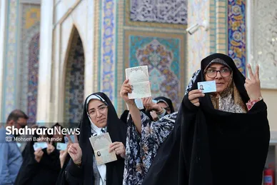 عکس‌هایی از مرحله دوم انتخابات چهاردهمین دوره ریاست‌جمهوری در مشهد (۱)