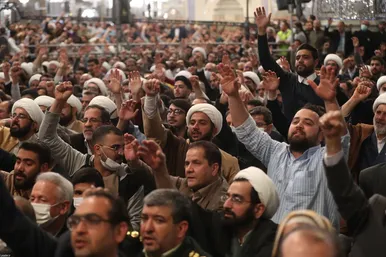 حضور و سخنرانی رهبر انقلاب در اجتماع زائران و مجاوران حرم مطهر رضوی- ۳