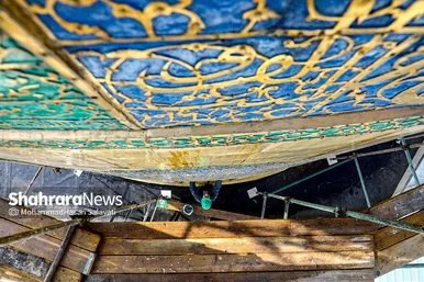 شست و شوی گنبد منور رضوی در آستانه سال نو و ماه مبارک رمضان
