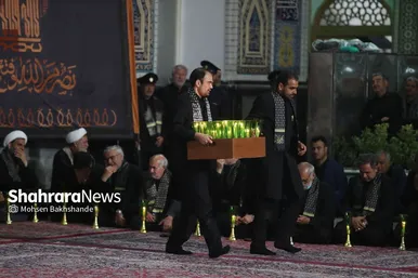 آیین خطبه خوانی شب شهادت امام رضا(ع) در حرم مطهر رضوی