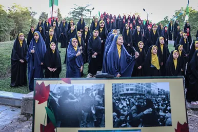همایش « رهروان فاطمی » در بوستان ملت