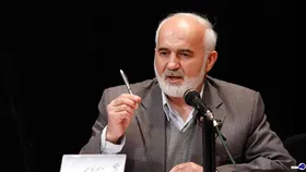 احمد توکلی: رئیس جمهور سیاست&zwnj;های کهنه را کنار بگذارد